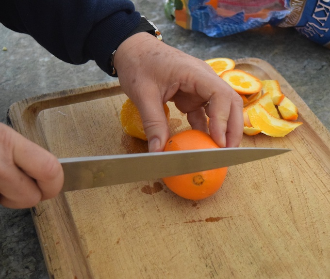 cutting oranges 1